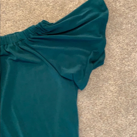 Halogen Green Off The Shoulder Top - Picture 2 of 3